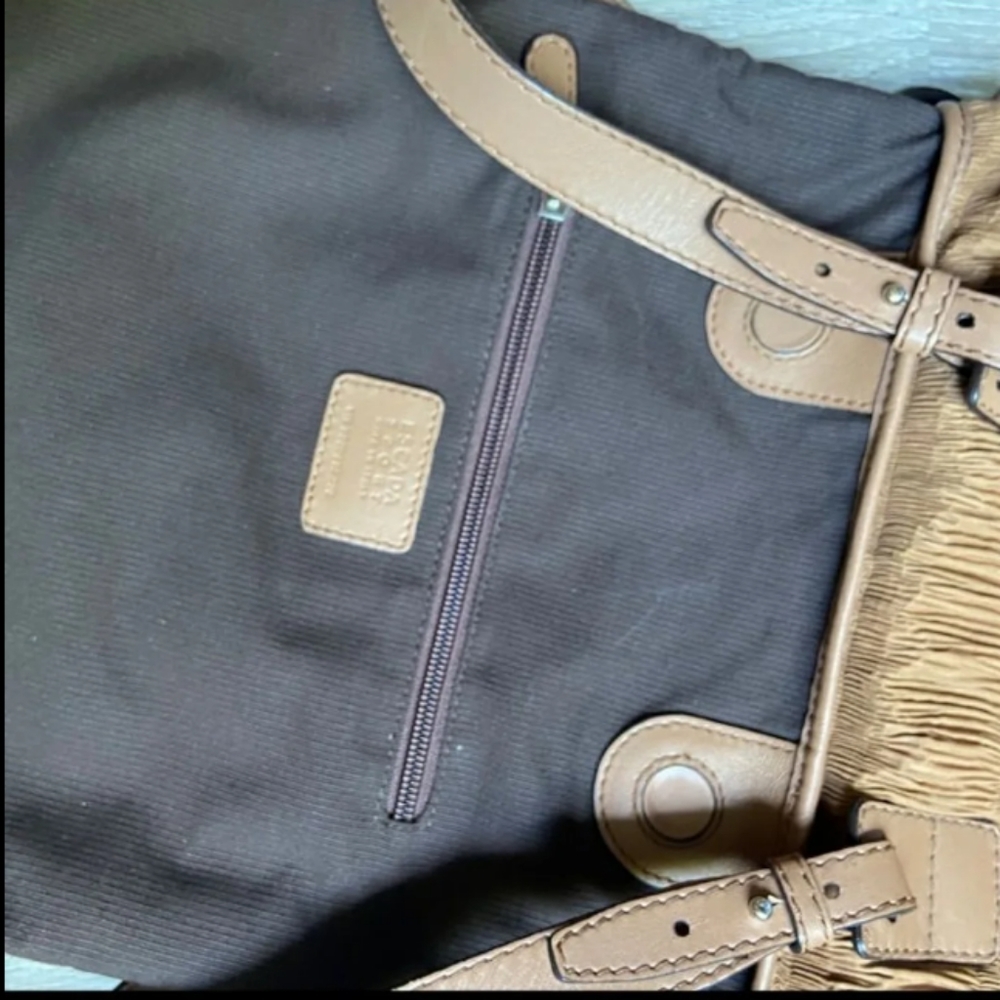 Escada nylon sport crossbag - Picture 4 of 11